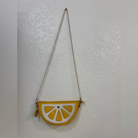 🍋 Women Lemon Slice Shape PU Leather Mini Cross Body Bag Shoulder Chain Bag - Picture 6 of 16
